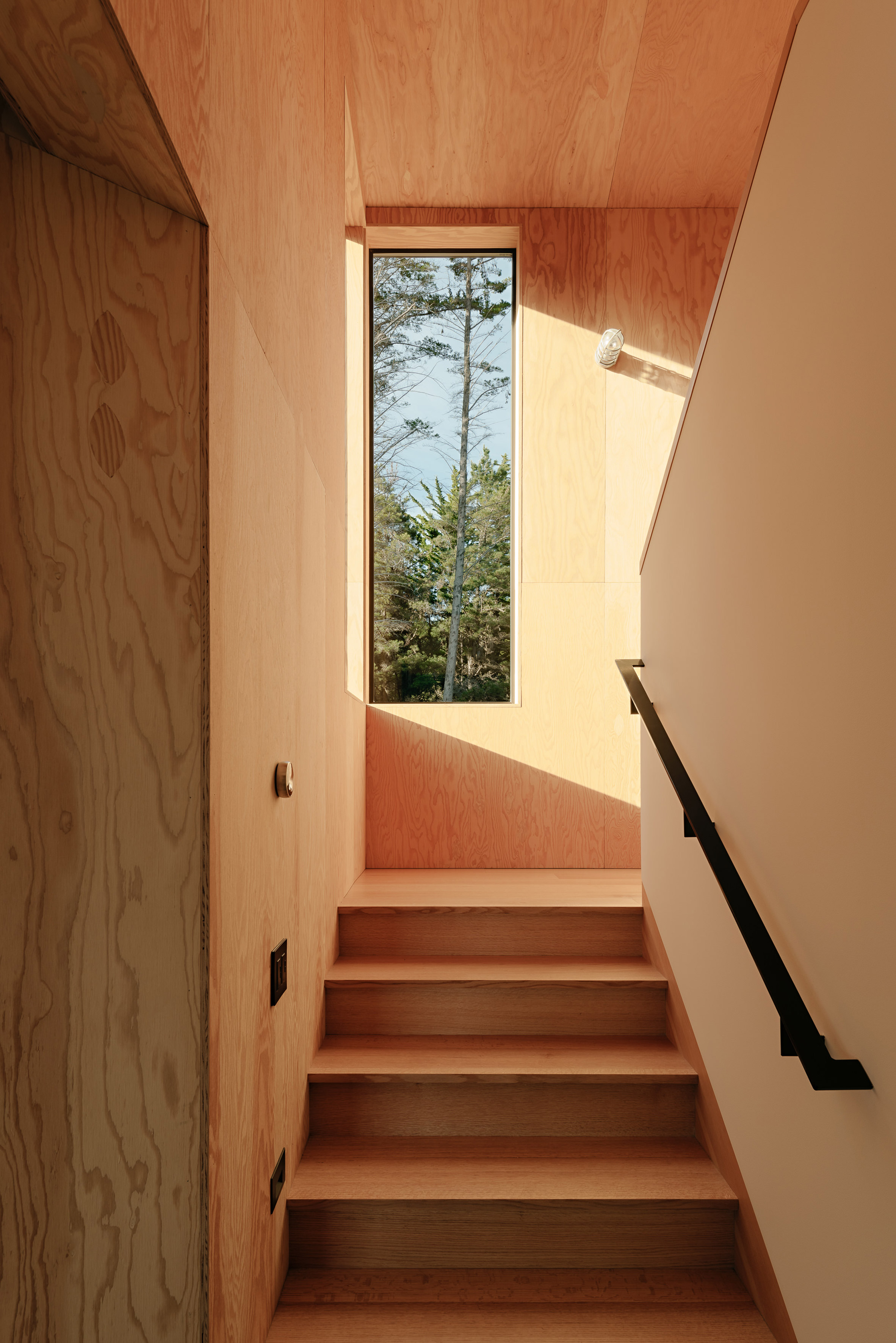 nhà bên biển coastal-retreat-malcolm-davis-architecture-sea-ranch-sonoma-county-califorinia-relaxing-space-elledecoration vn 11