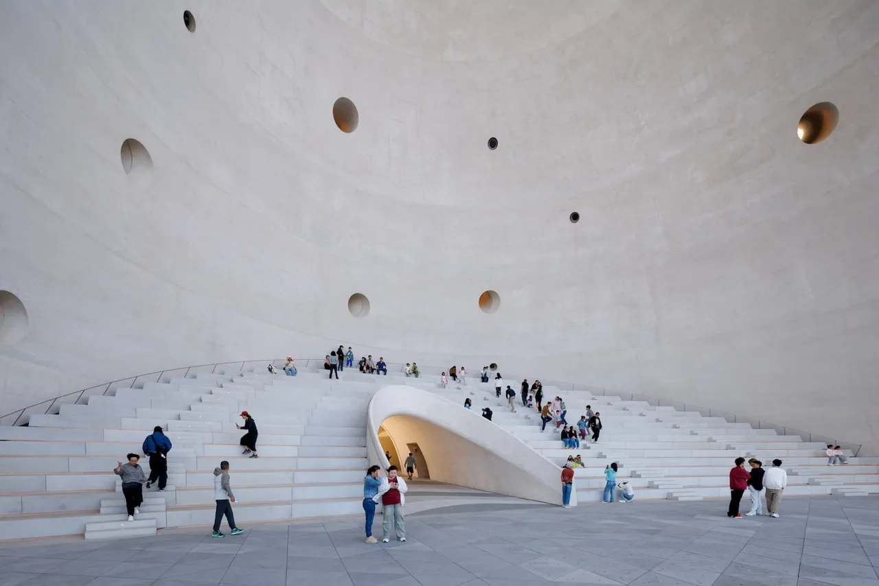 quang truong mat troi OPEN Architecture Sun Tower YEDA Yantai Phenomena Space