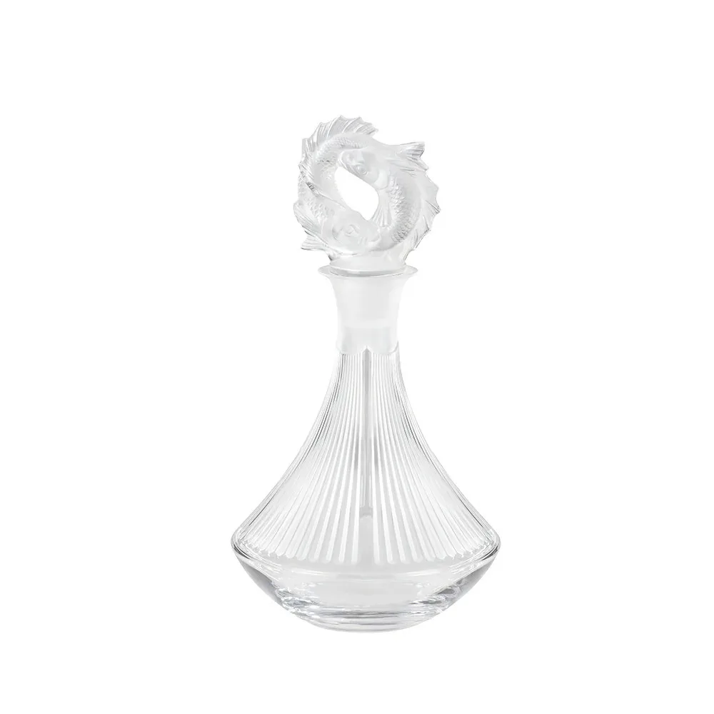 binh dung ruou decanter lalique pha le ban tiec