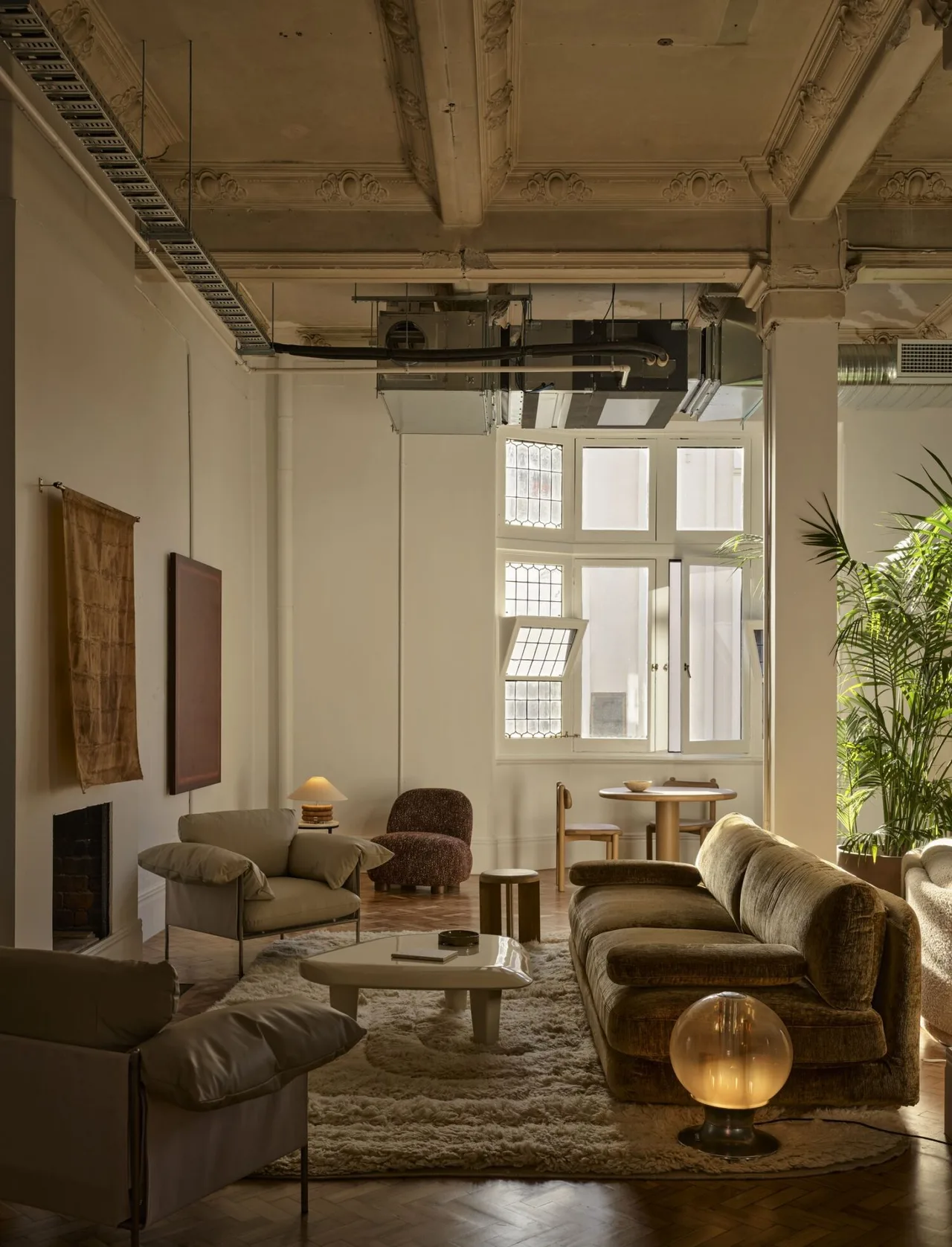 showroom noi that The Lobby Ellison Studios
