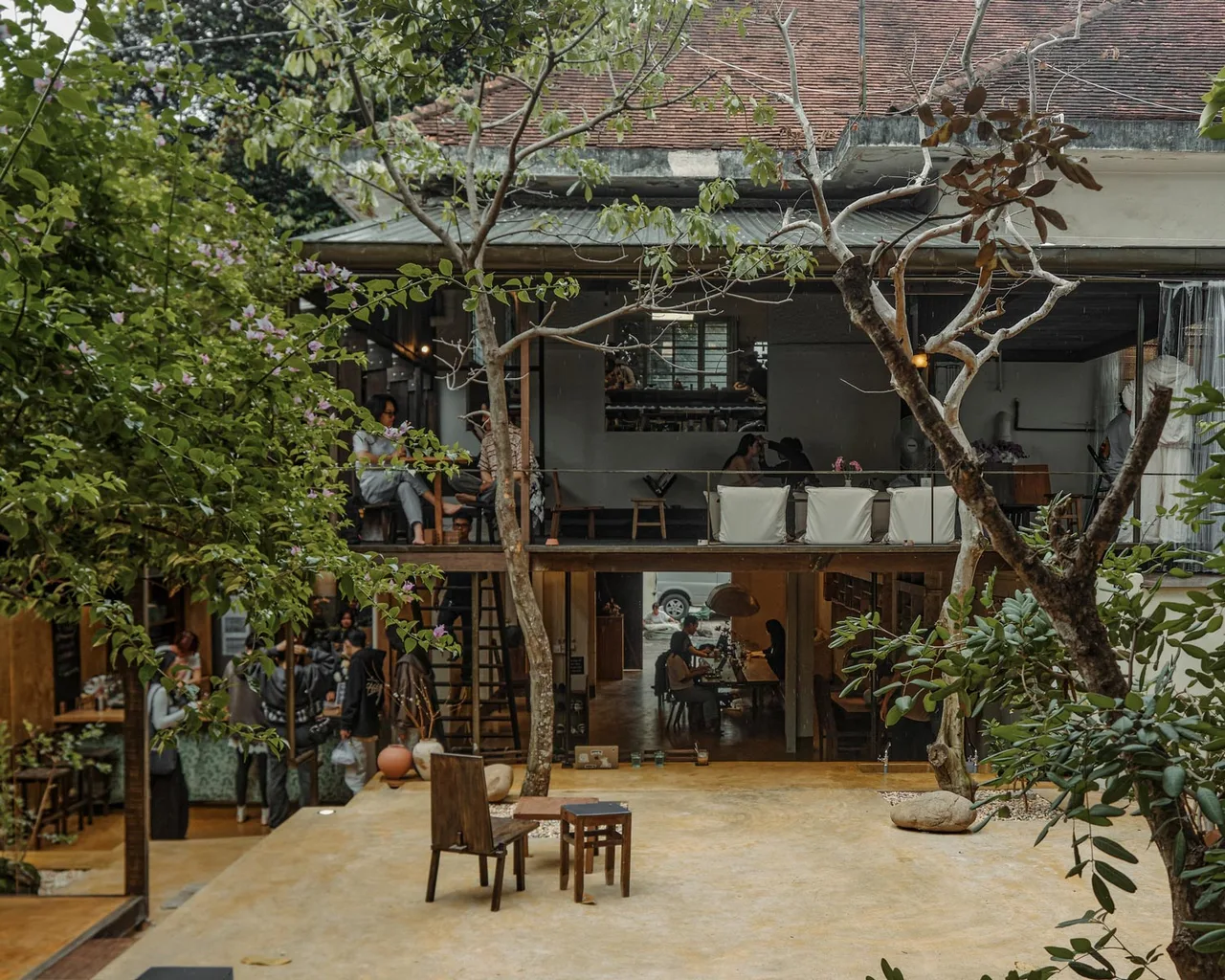 Gom Saigon 5