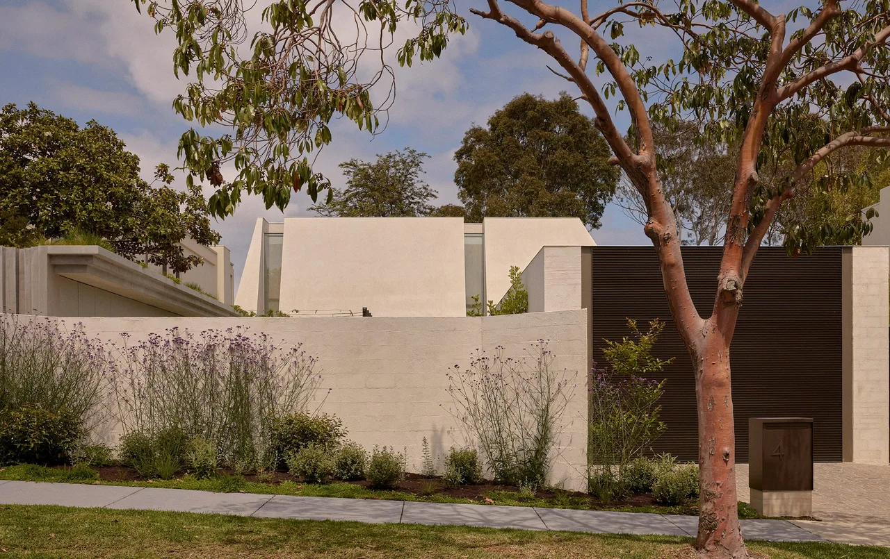 Hawthorn Melbourne Temple House J Kidman Architecture Golden Studio Tali Roth