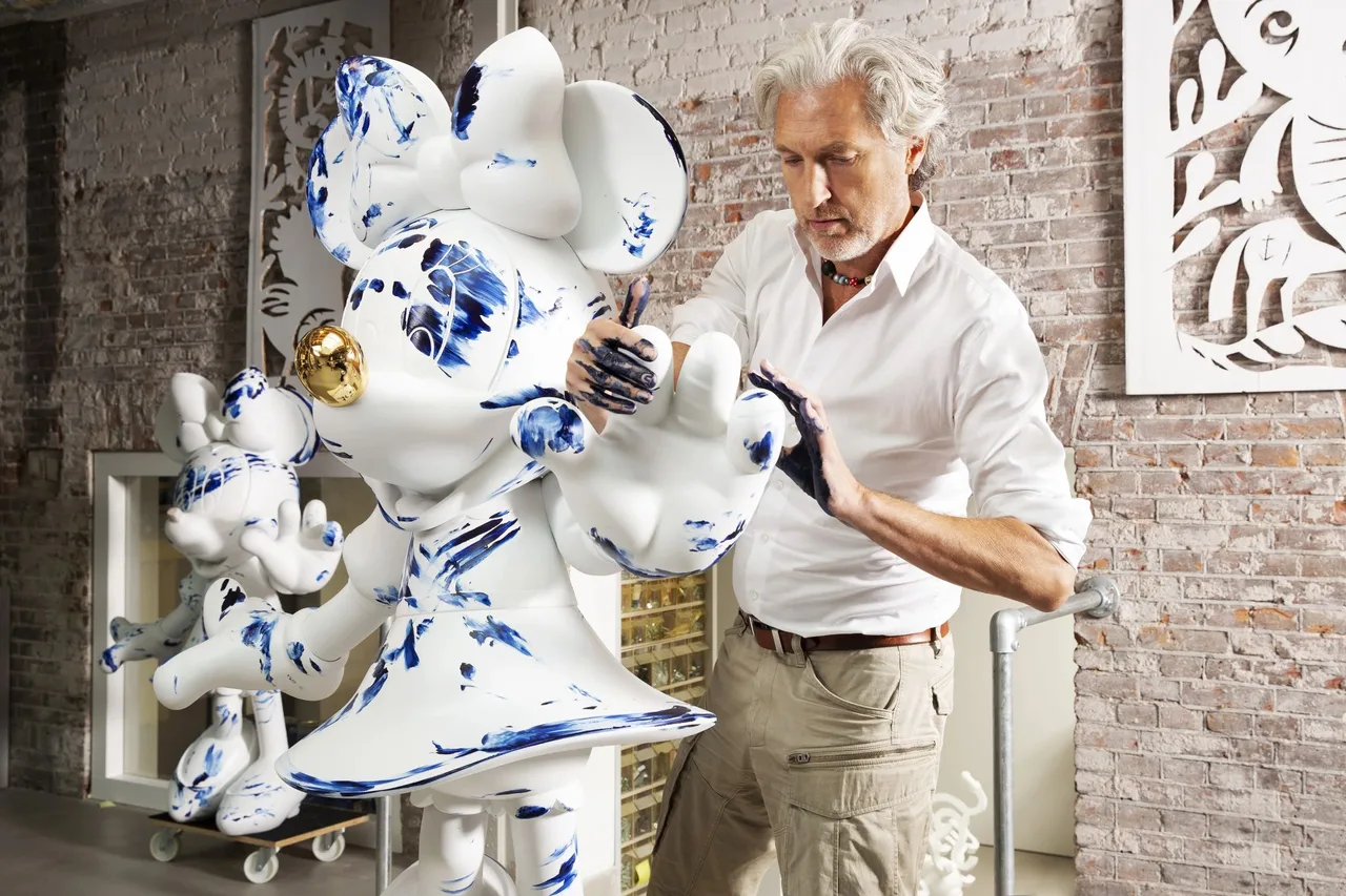 marcel wanders minnie mouse leblon delienne dieu khac delft gom su