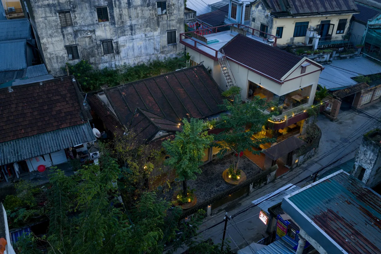 quan cafe laph heritage hue cai tao nha co limdim house studio