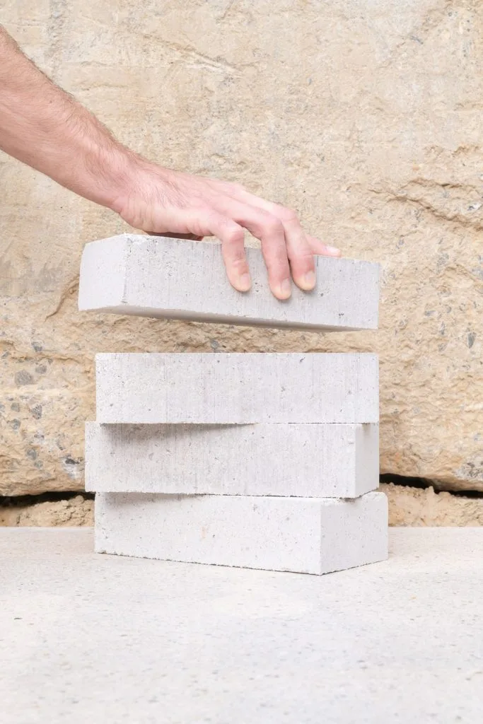 gach vat lieu ben vung The Gent Waste Brick