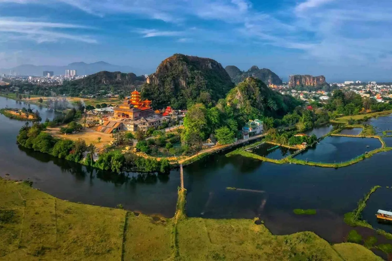Nui da voi viet nam dak lak phu yen kien giang quang ninh ngu hanh son da nang