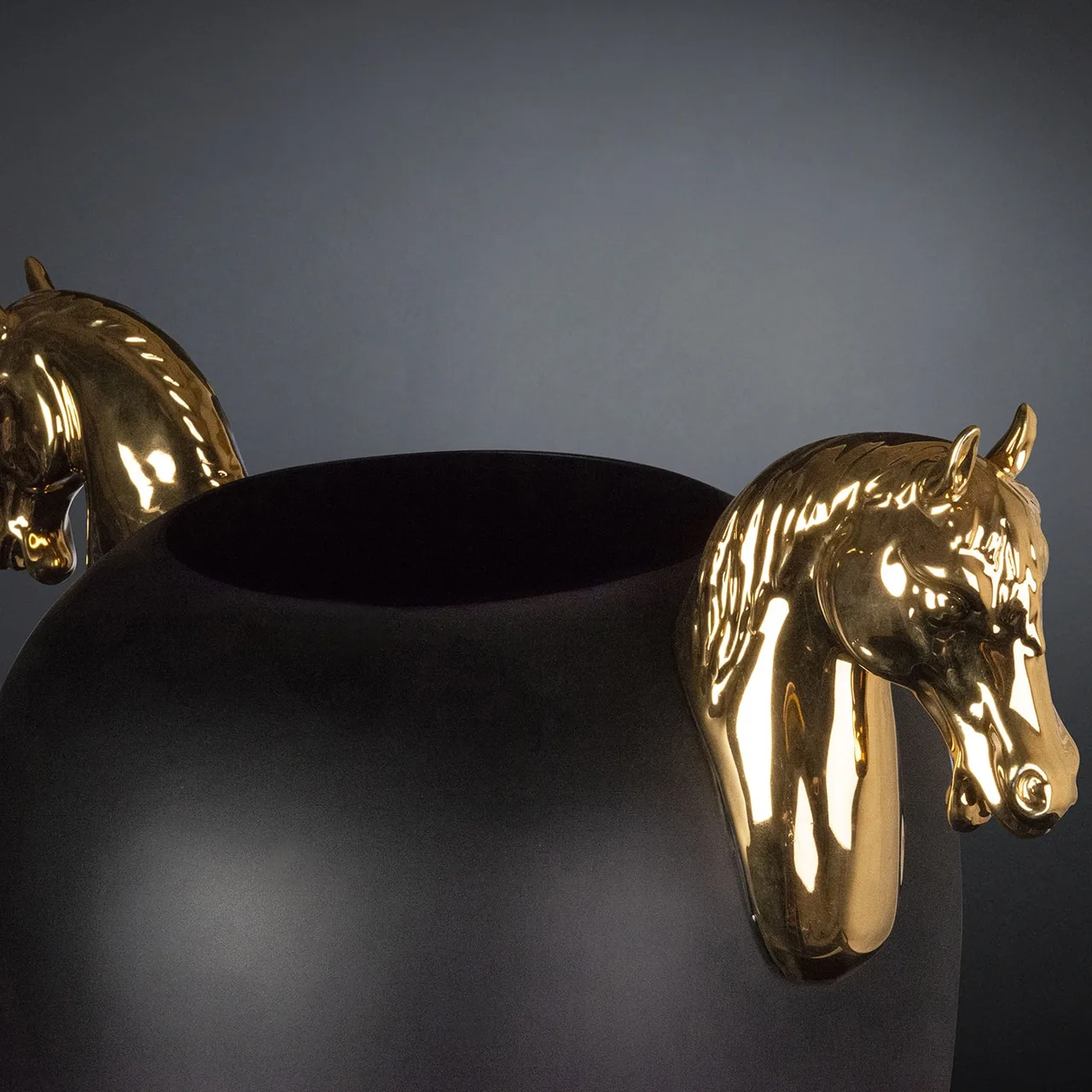 trang tri tet ma nien bat trang museum phan linh grade b gallop hanoia nhong nhong lamphong ma hanh xuan QSAM vu hoang ONON details giong Rocking Horse Asian Symbols Leaping Horse Swarovski binh hoa Cheval d’Orient Hermes Horse Large Black & Glossy Gold VGnewtrend Rocky Magis Horse Reflections Copenhagen