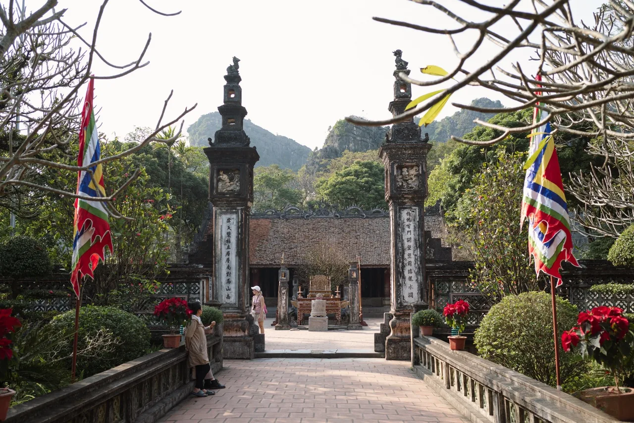 viet nam hoa lu hoang thanh thang long dai noi hue