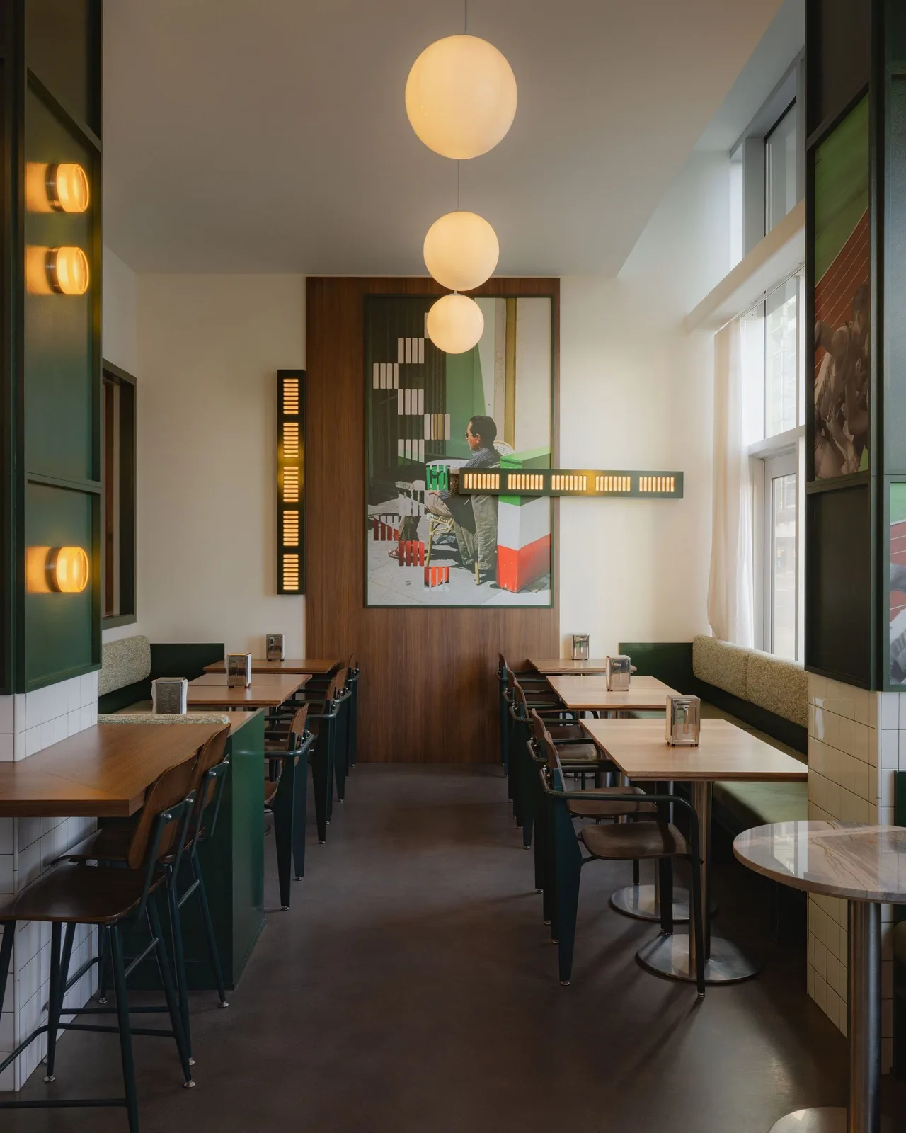 khong gian dich vu Va Caffè Olia Mimi Ste Marie Canada Vancouver