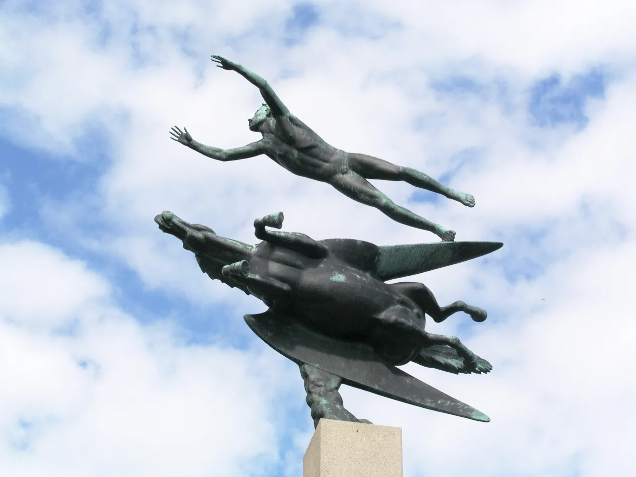 The man and Pegasus Carl Milles dieu khac tuong ngua my thuat