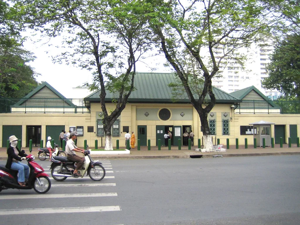 di tich 304 tong lanh su quan hoa ky