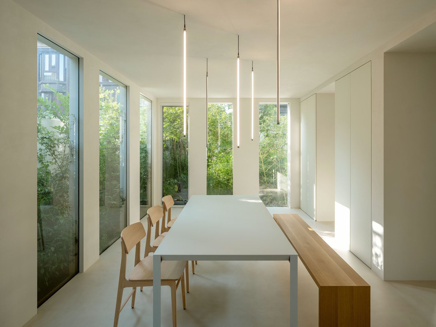 forest villa biet thu hien dai san vuon ngoai that toi gian noi that phong an