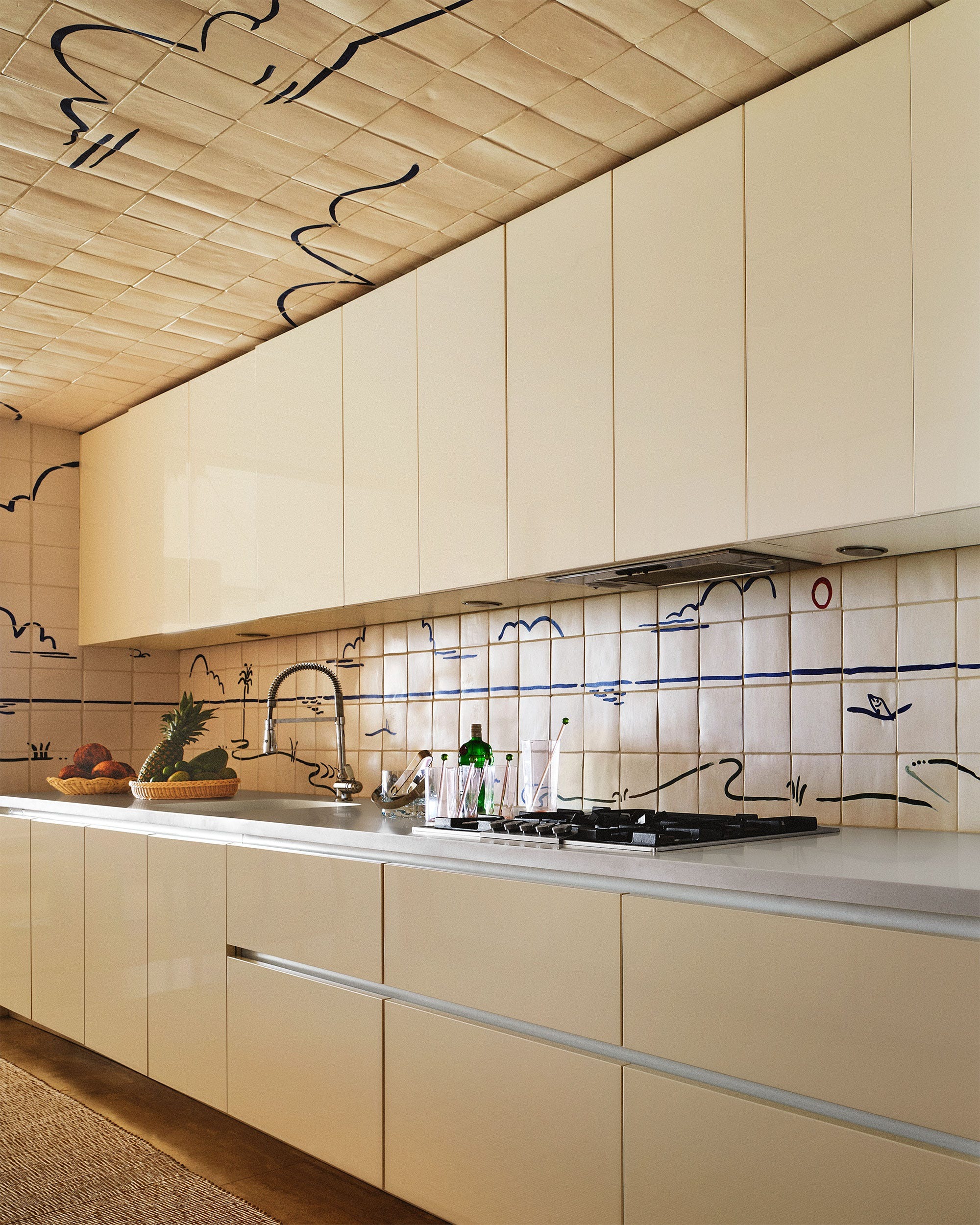 tu bep kitchen cabinet