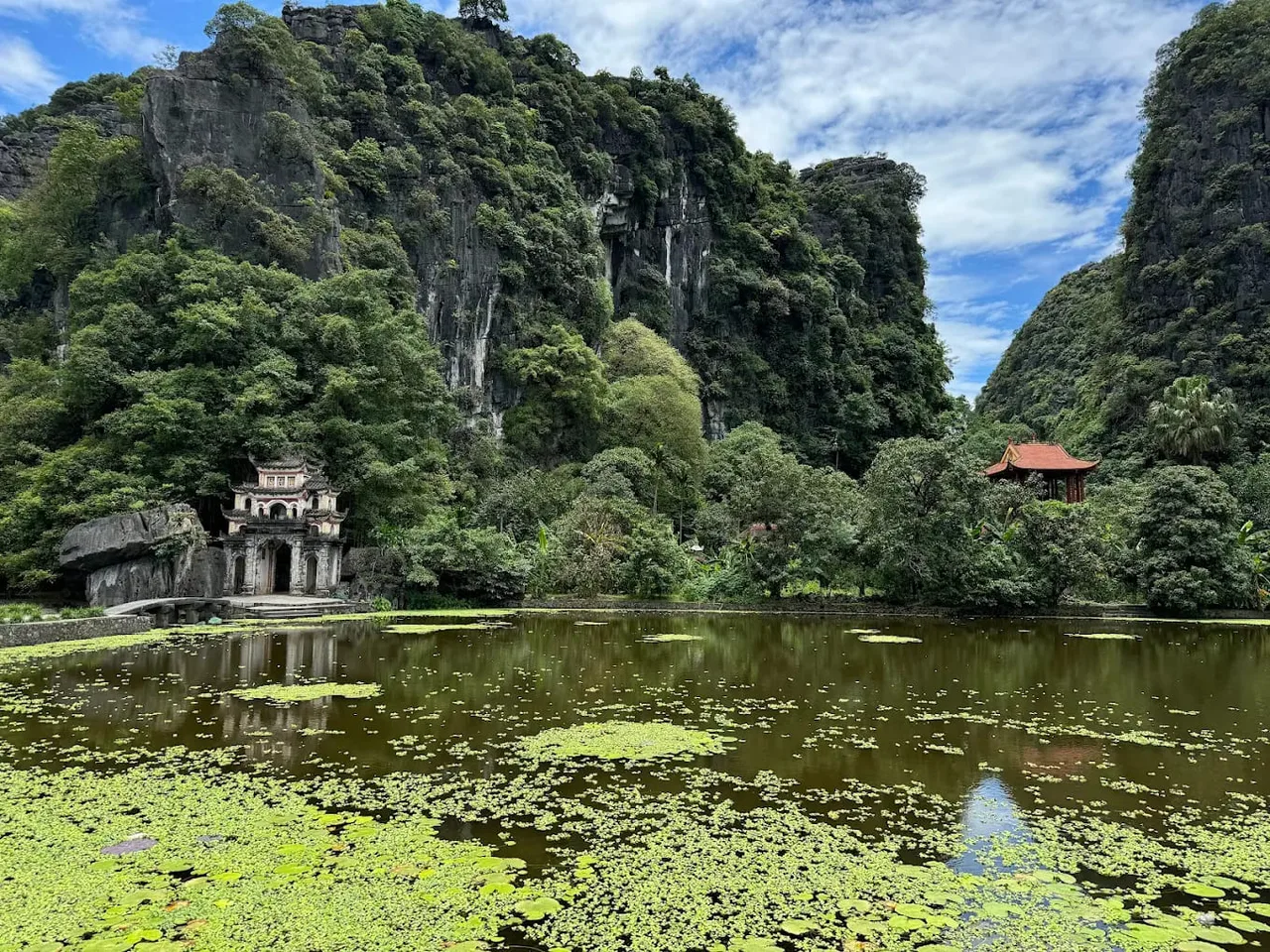 bich dong ninh binh hang ca hang hai hang ba chua ha chua trung chua thuong