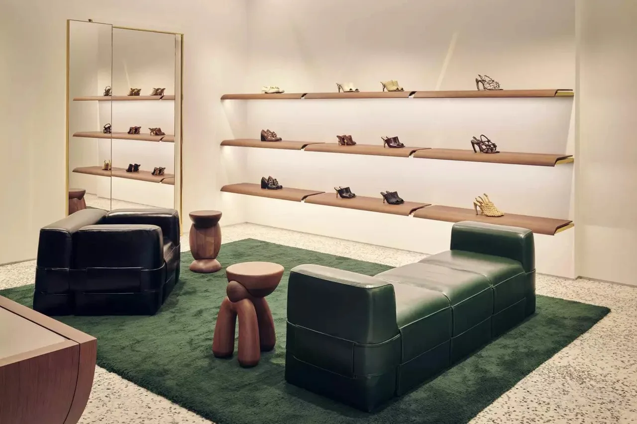 cua hang bottega veneta do noi that thu cong
