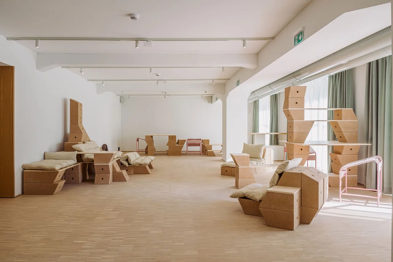 khong gian duong dai nghe thuat triennale milano Piano Parco tre em