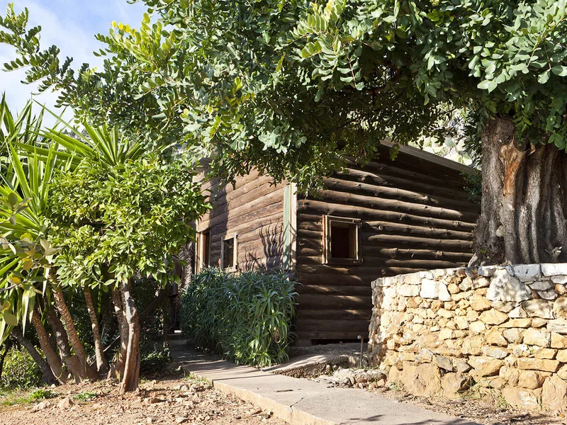 Nhà gỗ Cabanon - Chốn dừng chân nơi vịnh biển của Le Corbusier