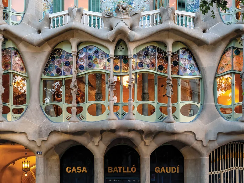 Casa Batlló: Bên trong một giấc mơ kiến trúc