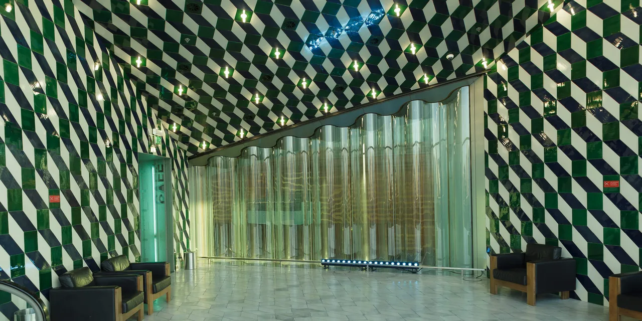 gach men porcelain tiles tay ban nha spain
