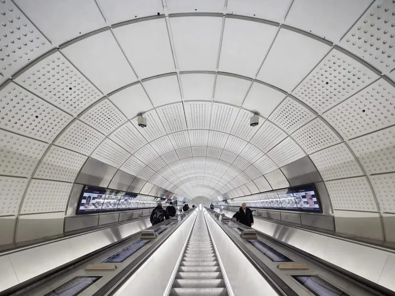 The Elizabeth Line: Công trình chiến thắng giải thưởng RIBA Stirling 2024