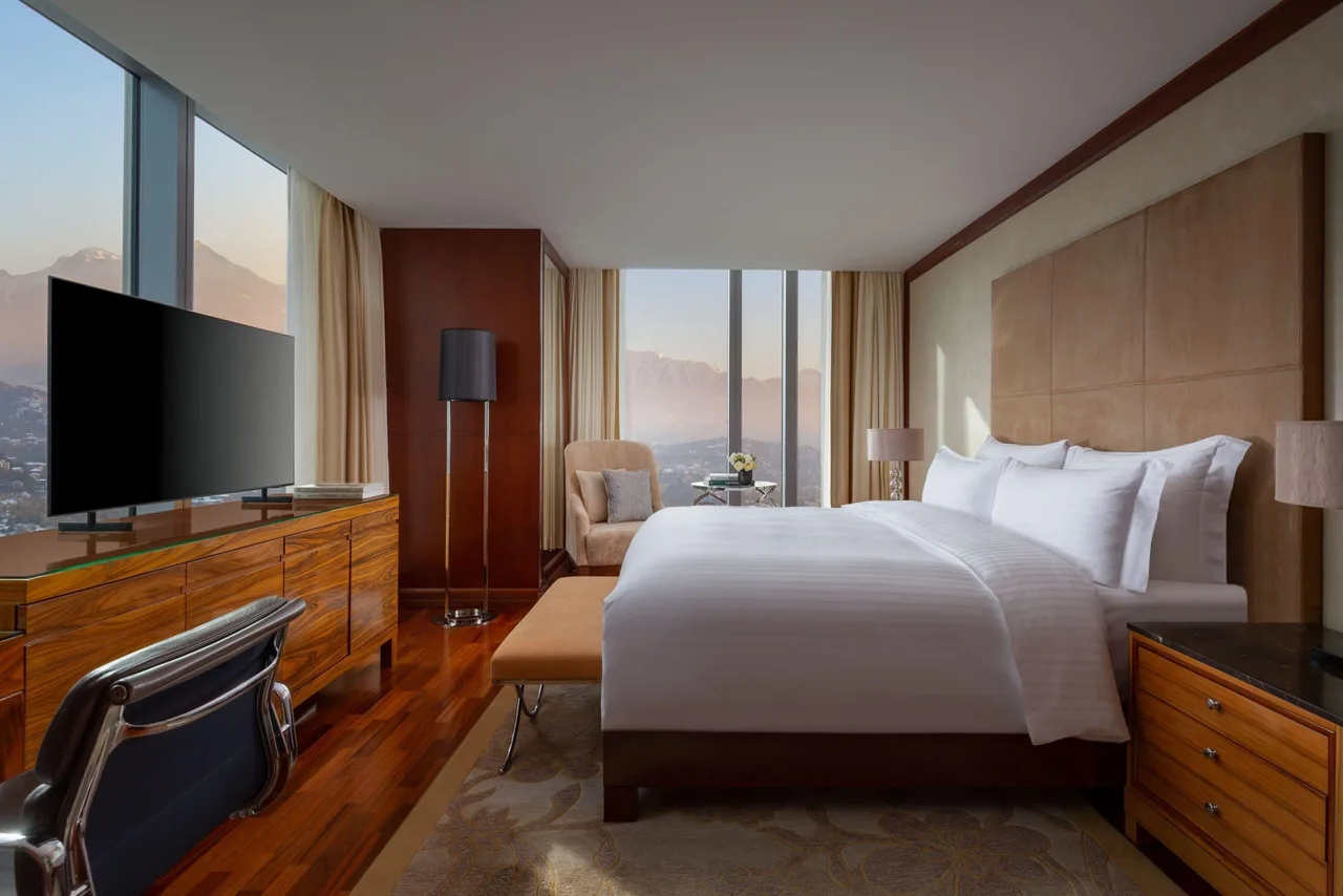 The Ritz-Carlton Almaty khach san amalty kazakhstan