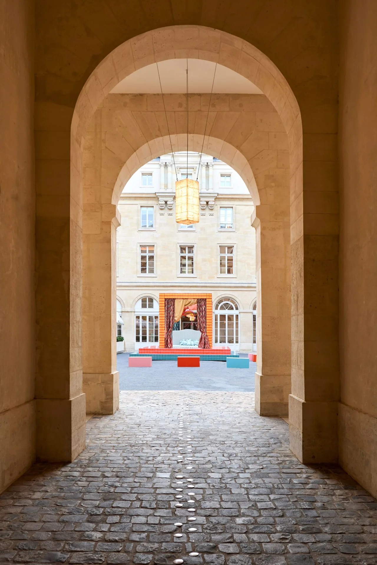 nghe thuat paris design week studio uchronia day bed