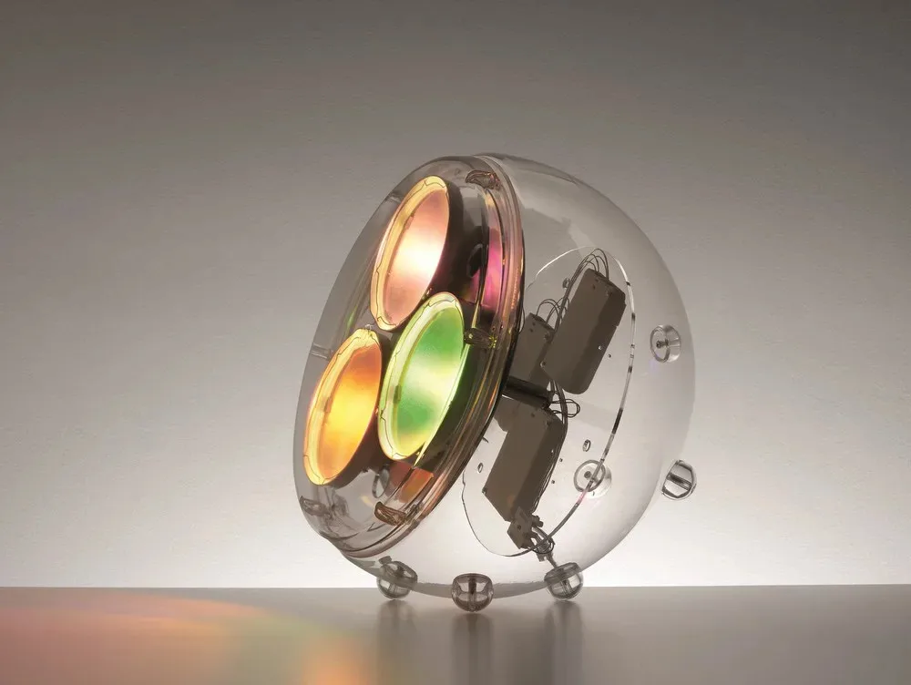 den LED Light Emitting Diode Yang Artemide