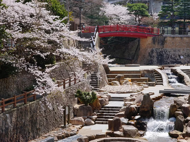 Arima Onsen: Miền đất thiêng của suối nước nóng và văn hóa Nhật Bản