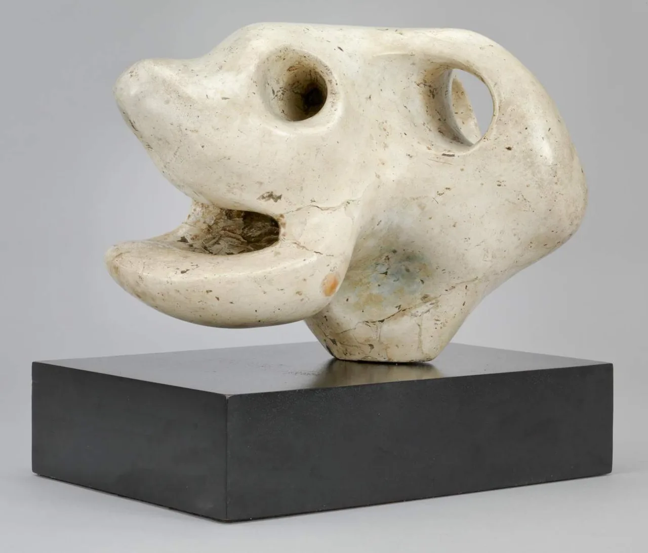 Animal Head Henry Moore nghe thuat duong dai found object