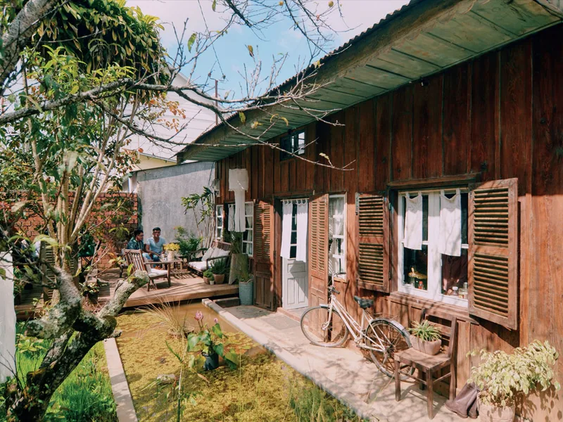Still Café - Giữ yên lặng trong nắng, gió hanh hao