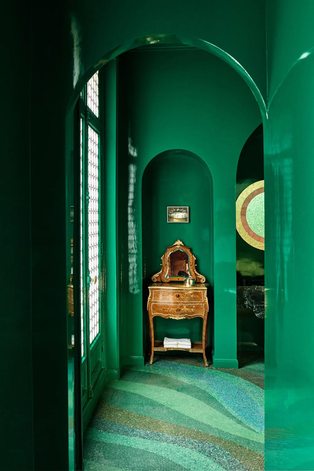 Can ho Immersive Theater eli mizrahi uchronia