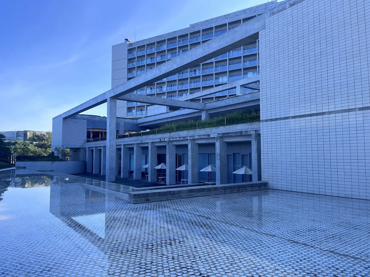 Circular Forum Awaji Yumebutai kien truc osaka