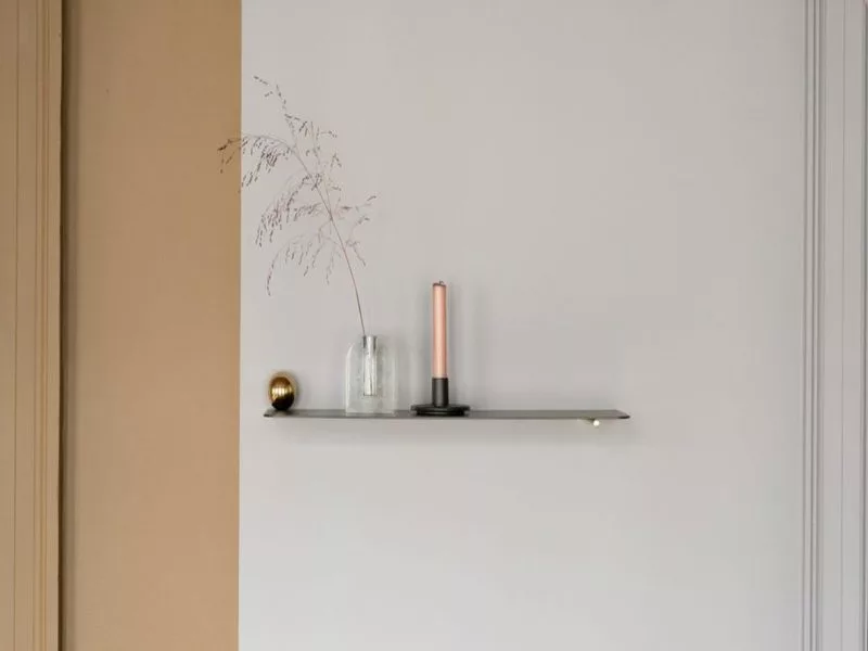 Những chiếc kệ lơ lửng, cân bằng từ Ferm Living
