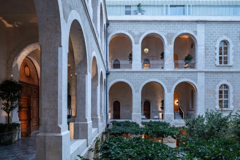 Jaffa Hotel 9