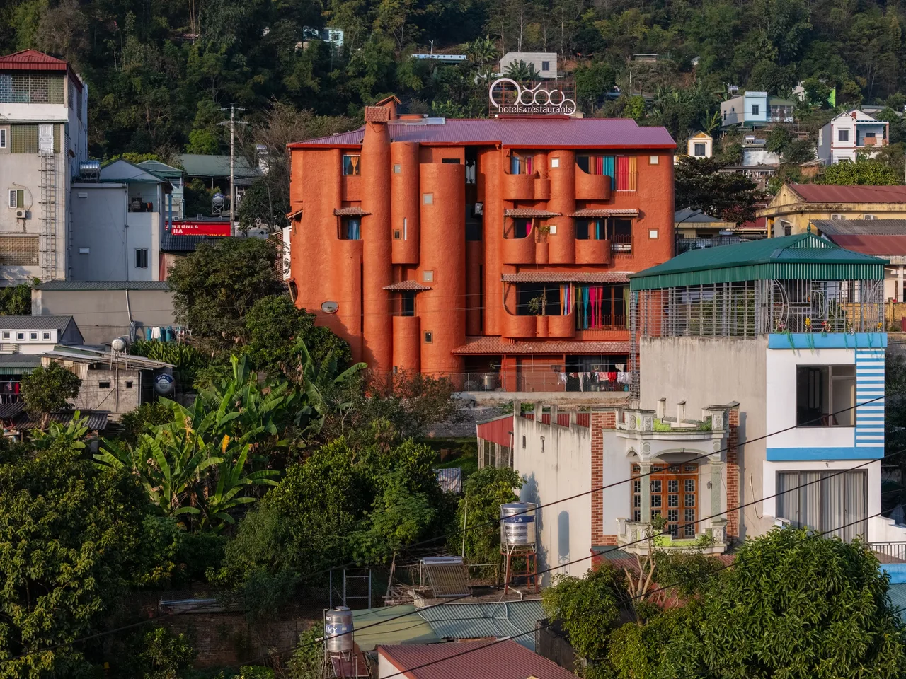 Nang Hotels khach san doc dao dat nung ta xua