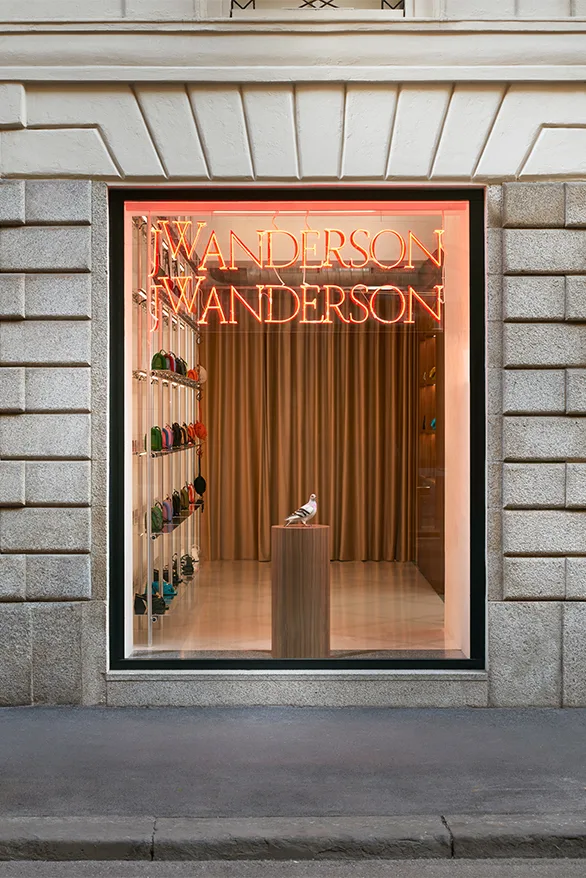 cua hang jw anderson milan