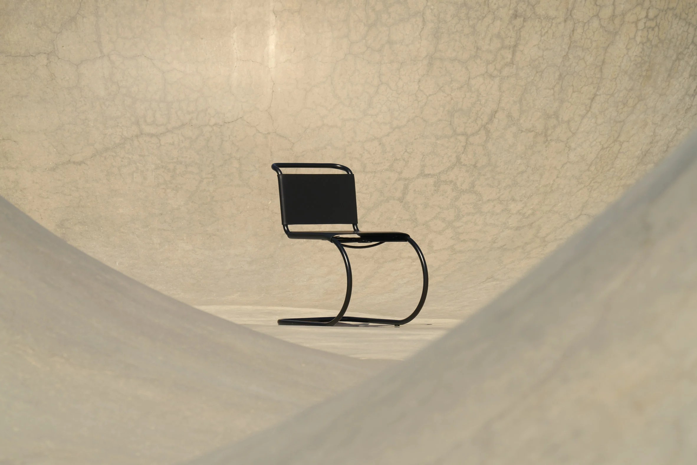 ban ghe bauhaus knoll jason cohen