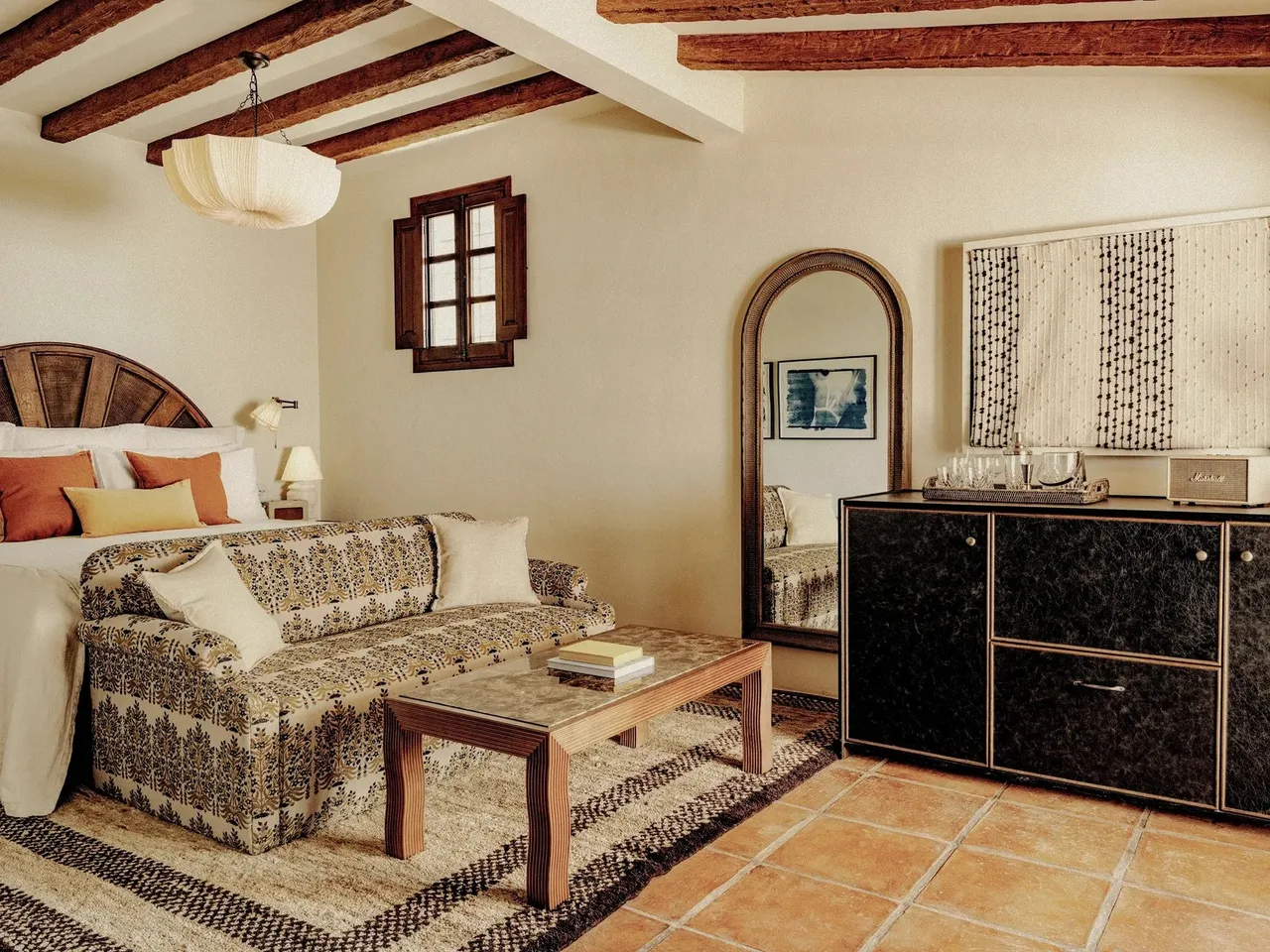 Soho Farmhouse Ibiza khu nghi duong dia trung hai phong ngu moc mac bohemian