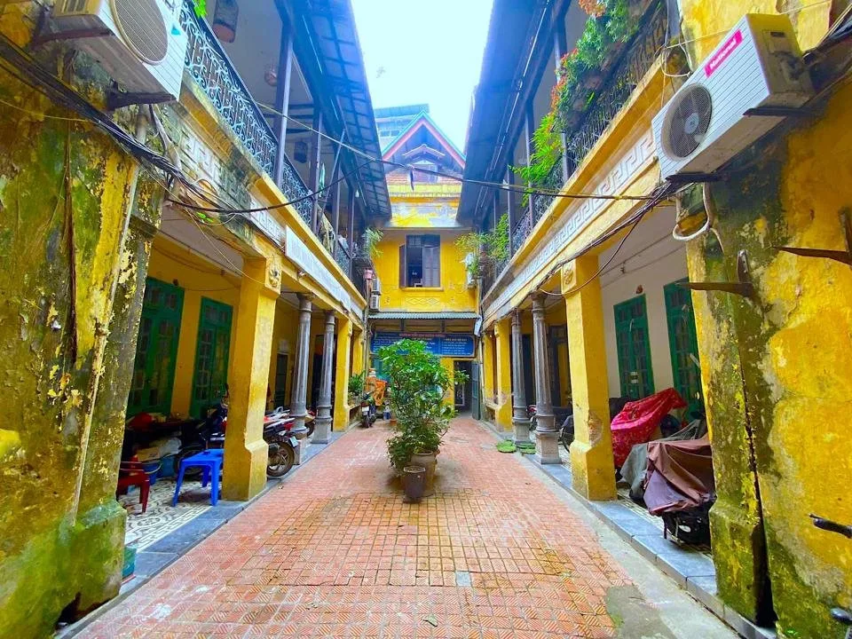 44 hang be kien truc Phap co Ha Noi