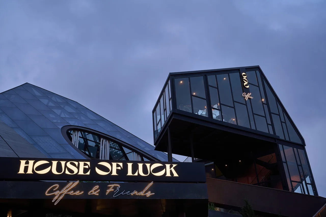 hai phong house of luck le house studio