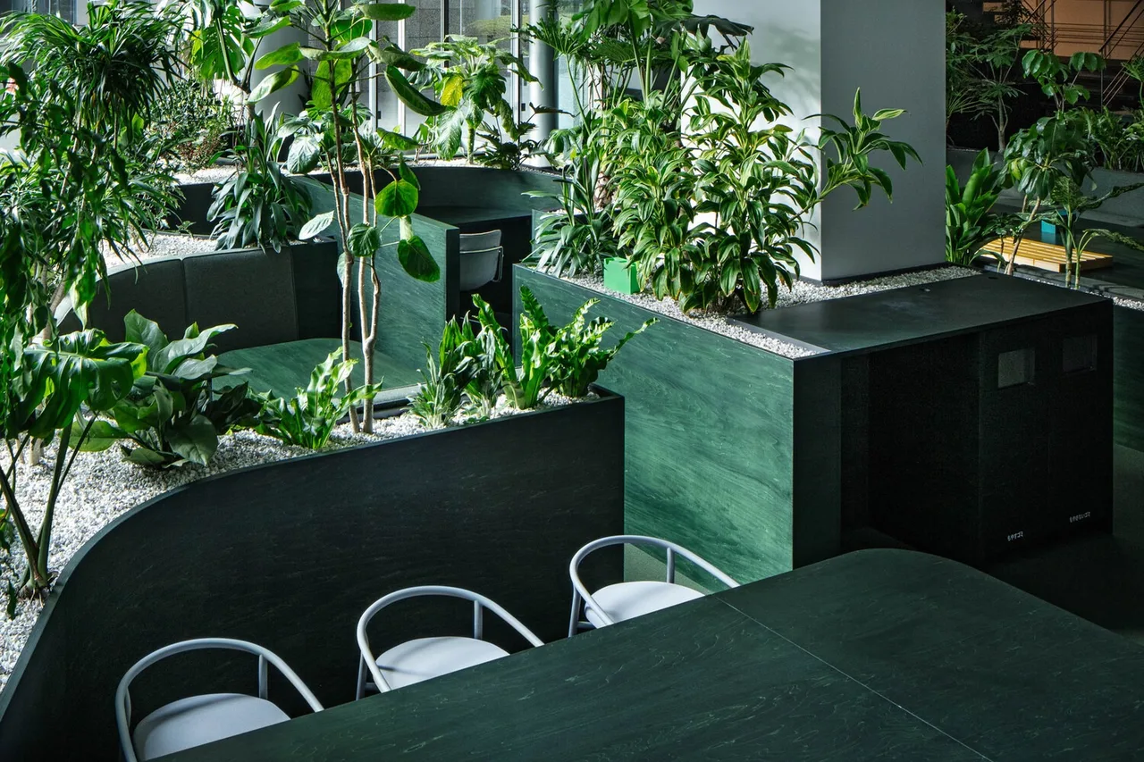 xu huong noi that xanh AMRA7 Estúdio Rossi Arquitetos + Piratininga Arquitetos Associados Overlap House Office Sugurufukuda Villa City Story Architecture Ma House Gerira Architects House That Rains Light LIJO RENY architects Prim House Studio Locomotive khach san SHIROIYA Sou Fujimoto Architects KOKUYO DIG DDAA + KOKUYO AM House Horma Iturbide Studio Taller de Arquitectura Mauricio Rocha + Gabriela Carrillo