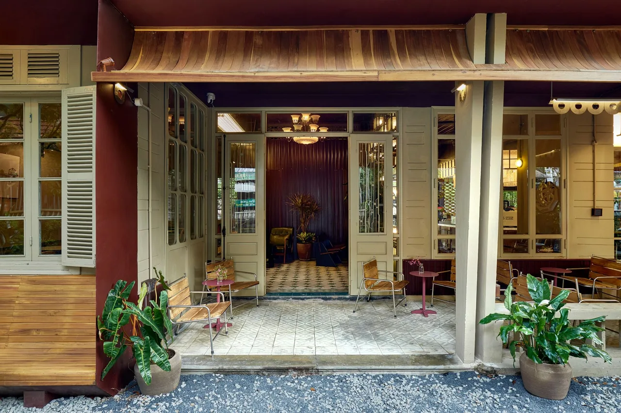 quan cafe laph heritage hue cai tao nha co limdim house studio