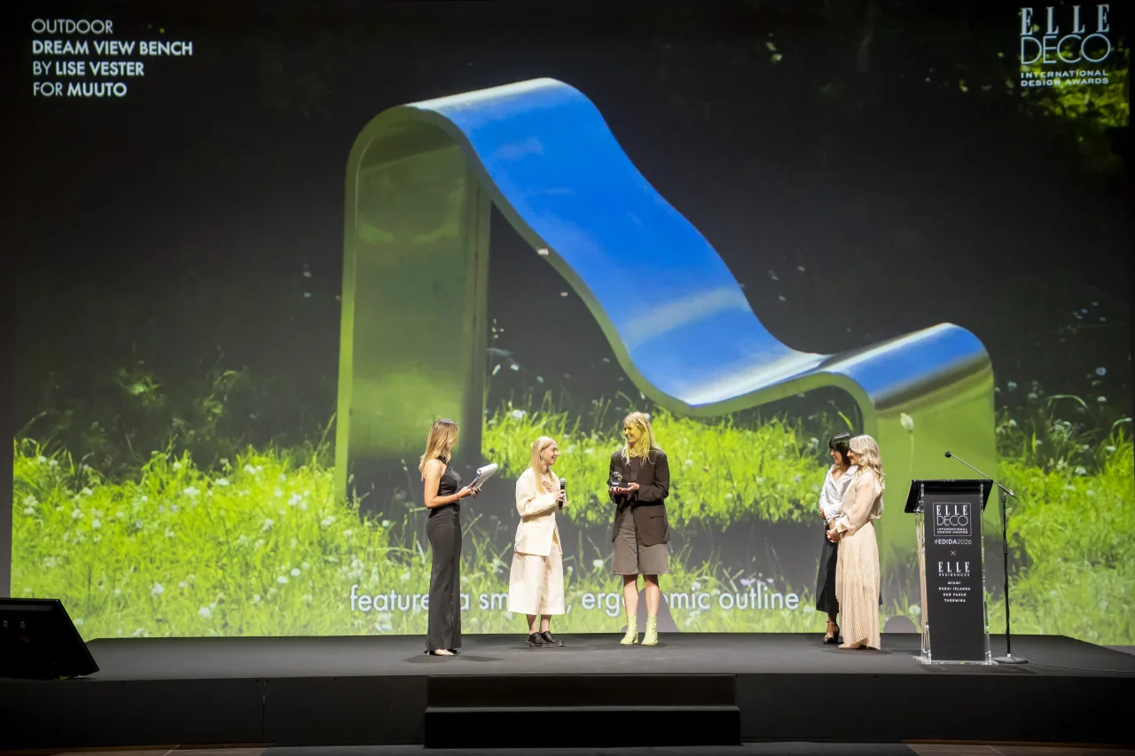 Outdoor Dream View Bench Lise Vester Muuto