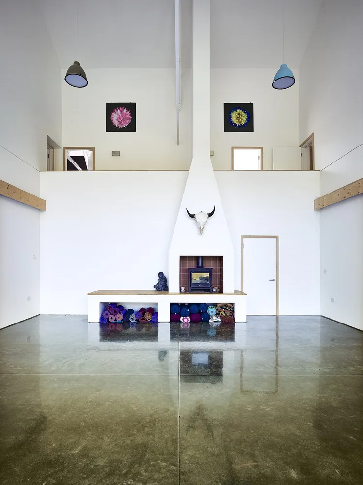 polished concrete The Apple Store house pH+