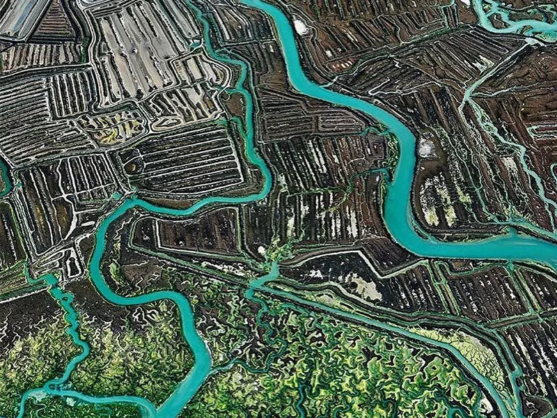 Edward Burtynsky, sự kiện Earth Day và bộ hình gây "ám ảnh"