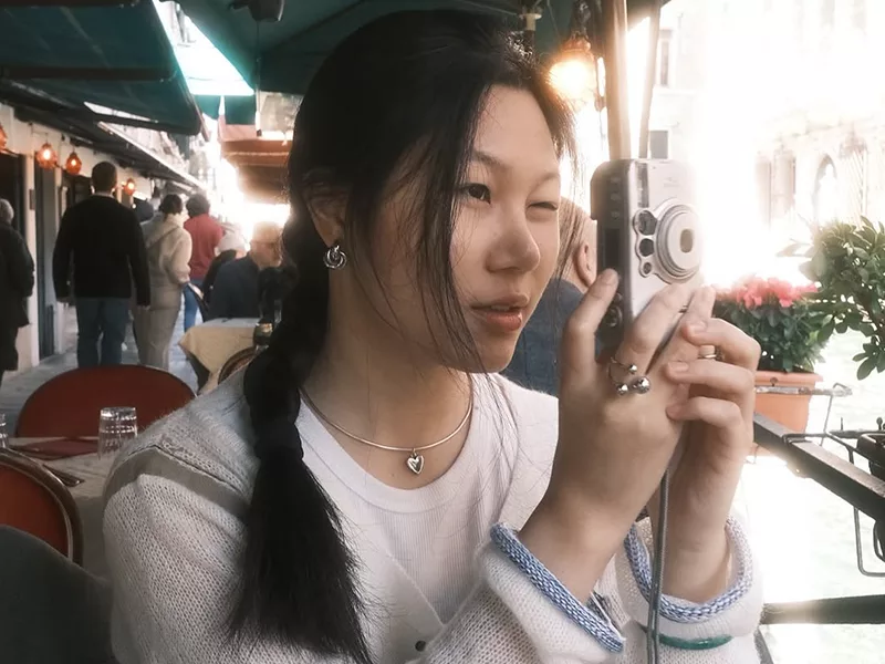Style Book - Nhà thiết kế Chloe Bống