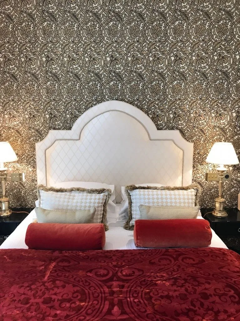 khách sạn Paris 8