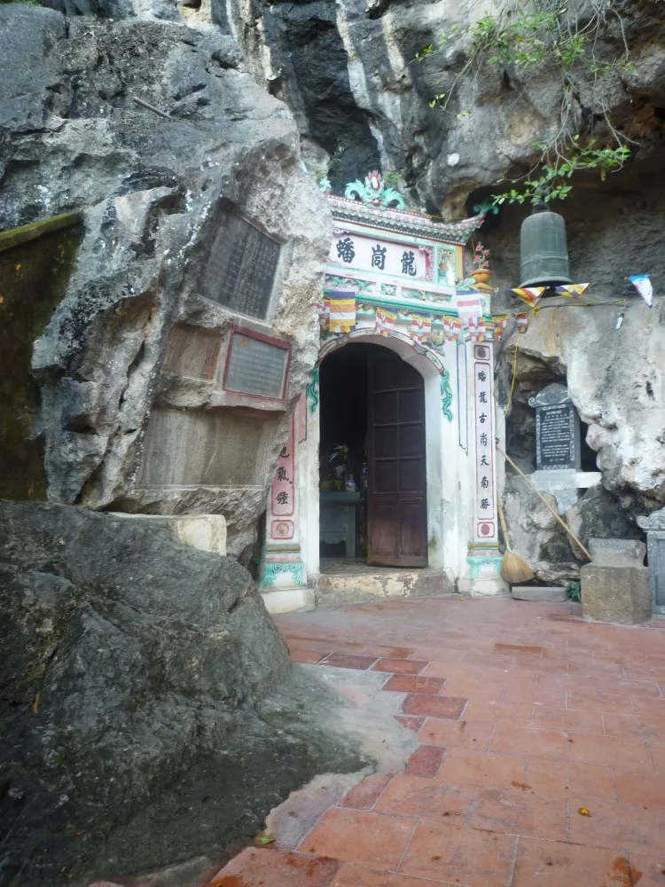 chua bai dinh ninh binh kien truc phat giao