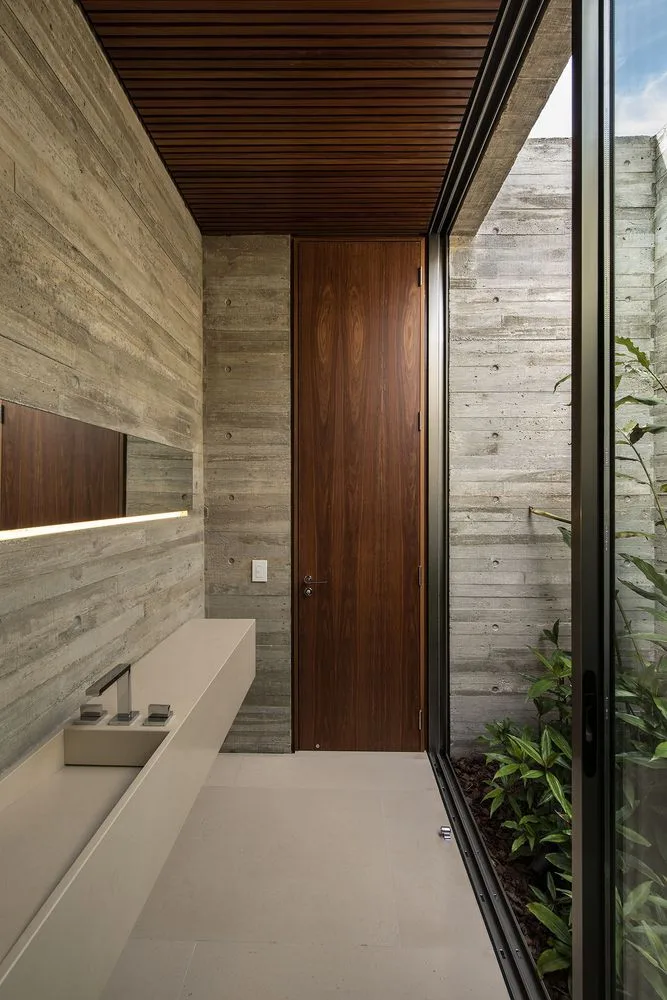 bathroom thien nhien cay xay