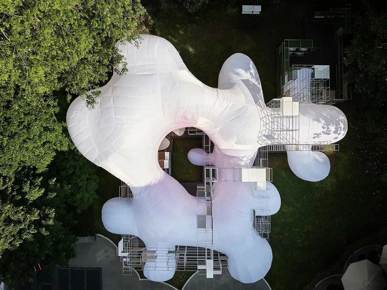 milan design week 26 trien lam do noi that thu cong usm haller